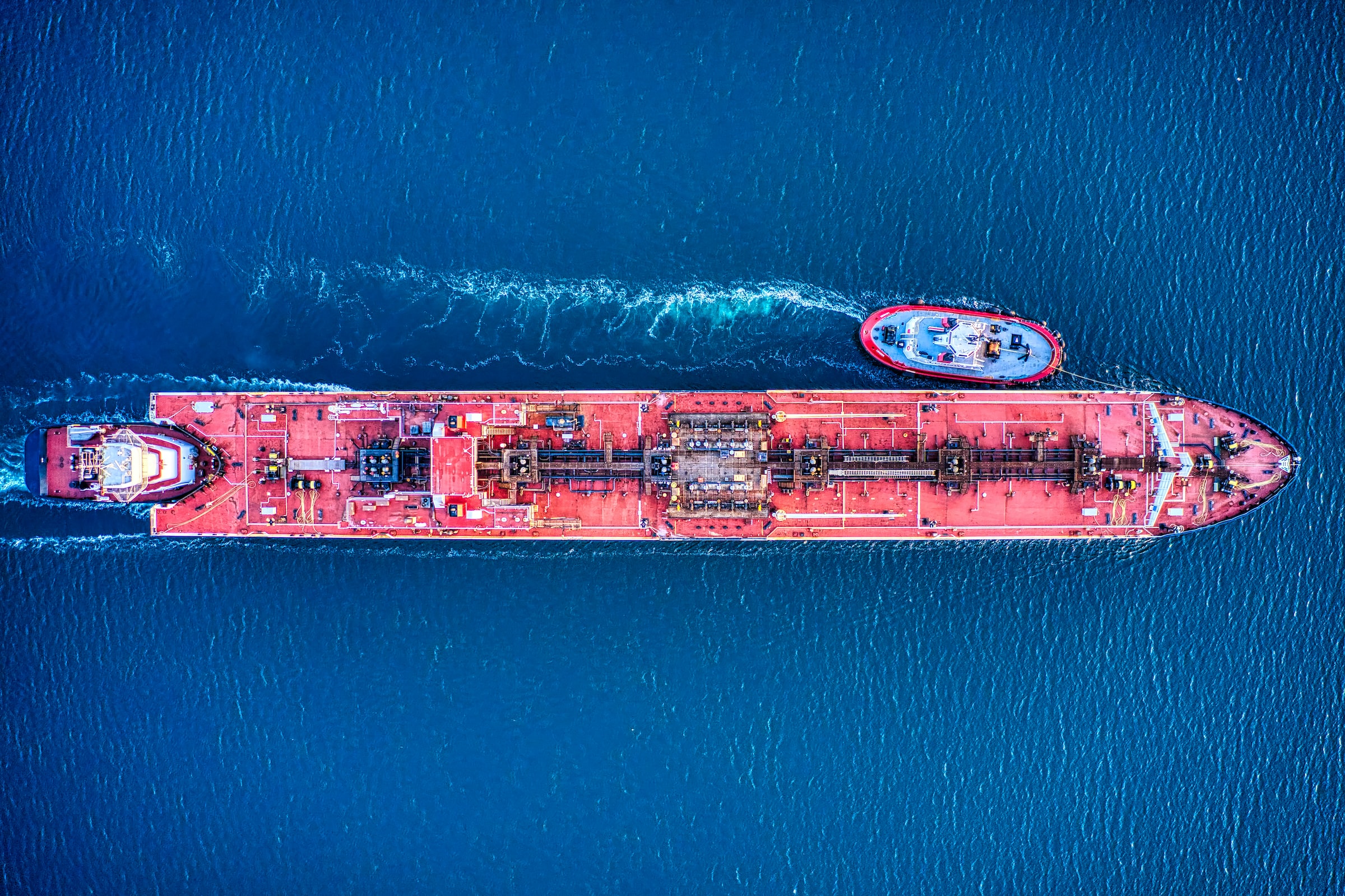 Bloomberg сообщил о падении морских поставок нефти из России на 14%