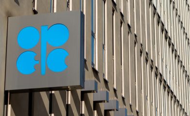 ЦРЭ: снижение добычи ОПЕК+ вернет цену нефти в район $80-100 за баррель