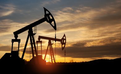 АиФ: Почему ключевые страны ОПЕК сократили добычу нефти?